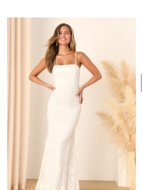 Lulu's Ivory Lace Spaghetti-Strap Wedding Gown